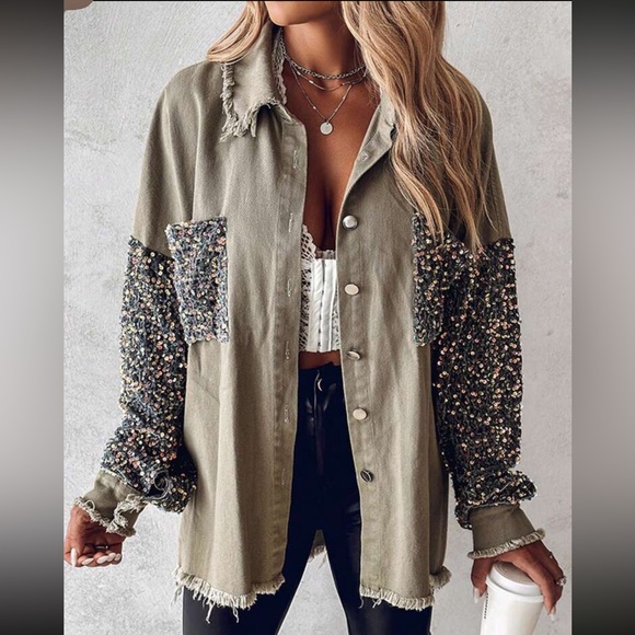 Shacket jacket frayed sequin button down top collar pocket green long sleeve NWT - Picture 2 of 4